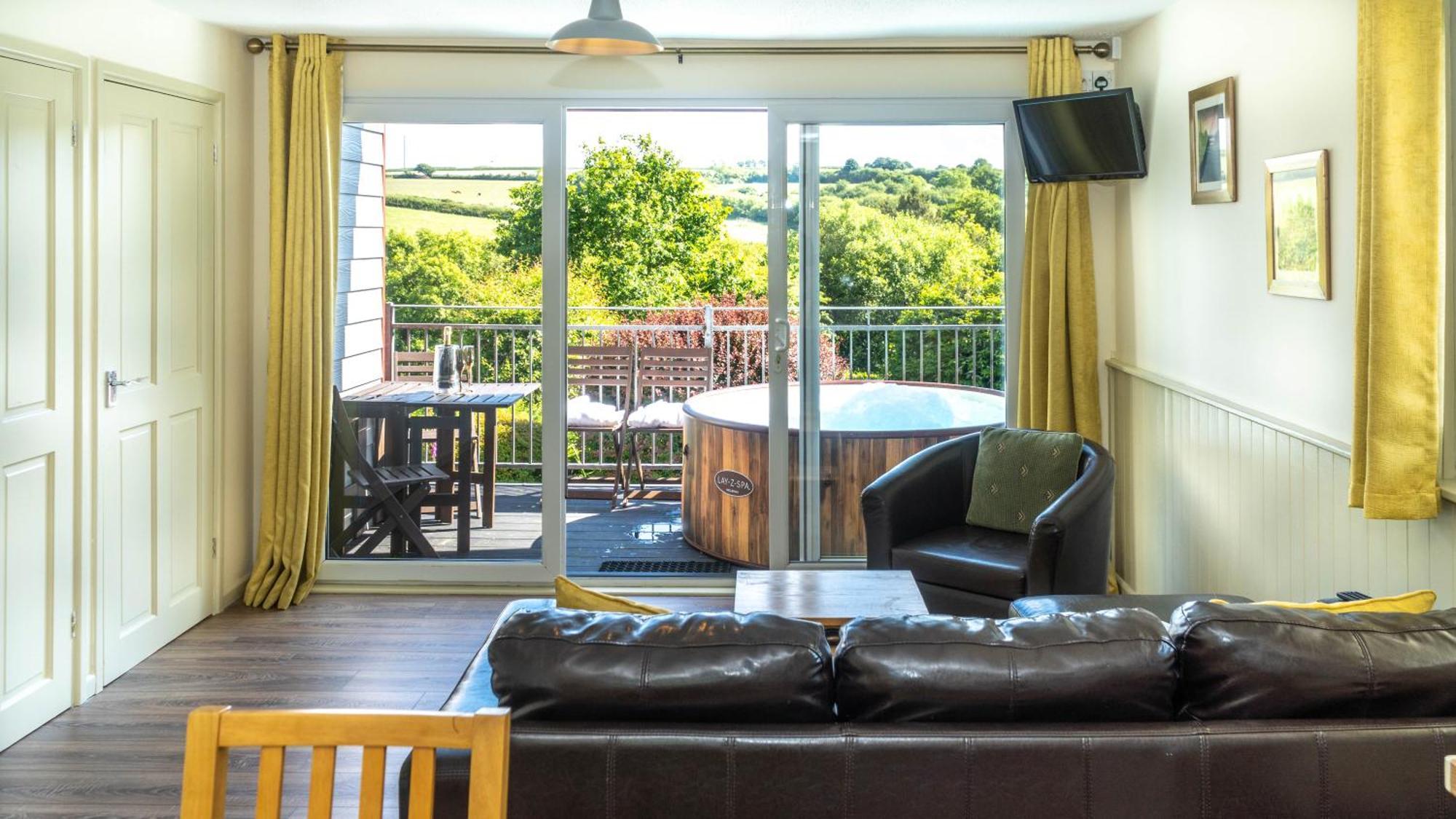 Ta Mill Cottages & Lodges - Meadowview Chalet 1 Лонсестон Екстер'єр фото